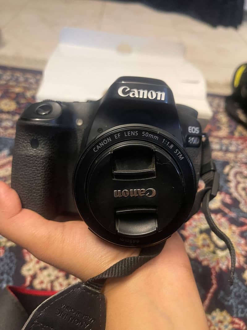 Canon 80 D with EF 50 mm Lens 4