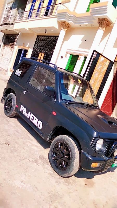 Mitsubishi Mini pajero 1100cc 3