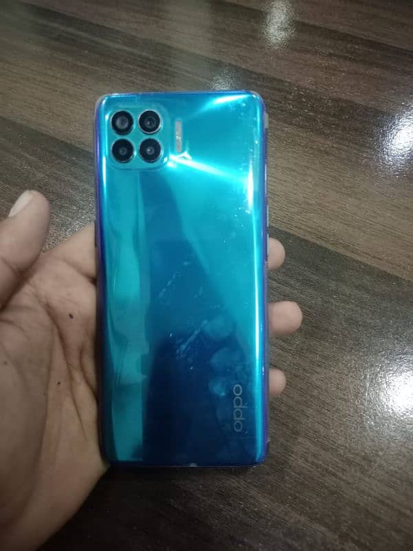 Oppo F17 pro. Full box with original charger and cable 0