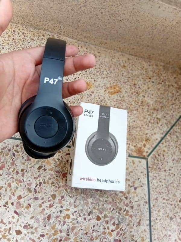 p47 wireless headphones 1