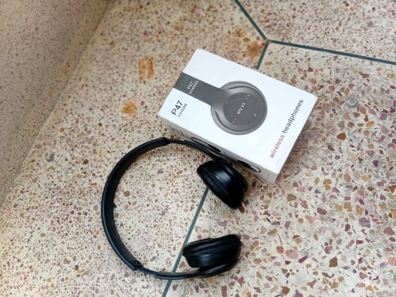 p47 wireless headphones 5