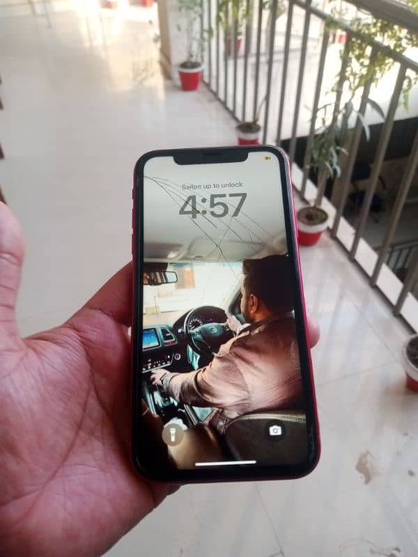 iphone xr (64gb) non pta geniun 9