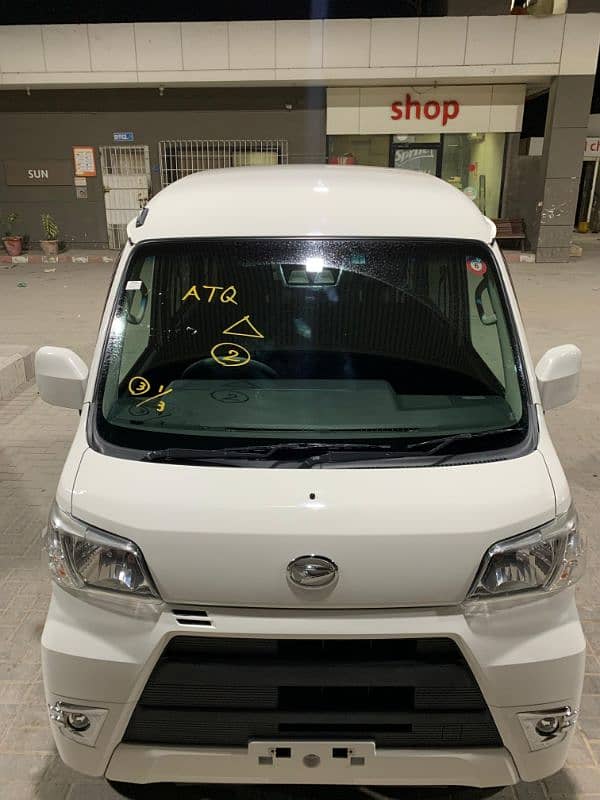 Daihatsu Hijet 2019 1