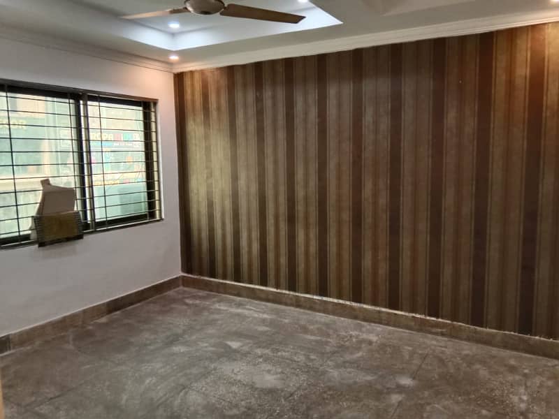 800 Sq ft Space Available For Office in DHA Phase 1 H Block 1