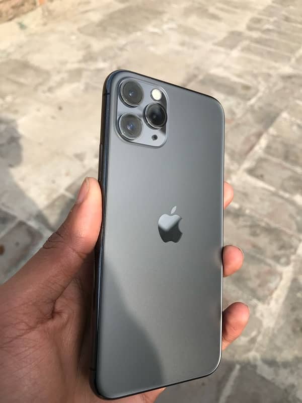 Iphone 11 pro non pta with original box 0