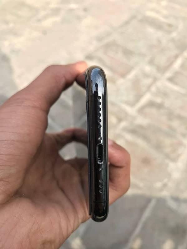 Iphone 11 pro non pta with original box 5