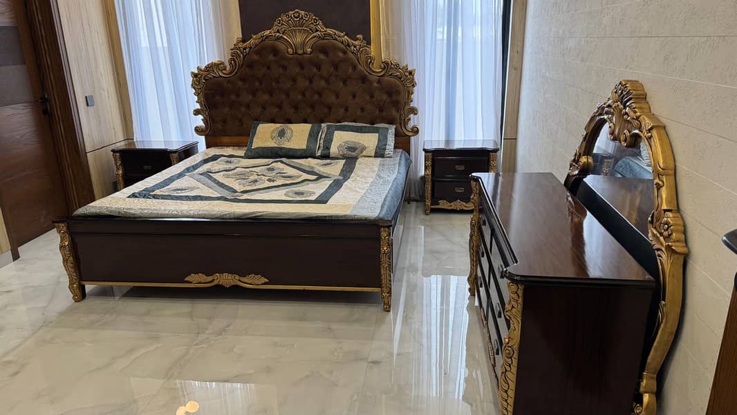 Modern King Size Bed Set/ Large Mirror/Mattress/ Dressing Table 2