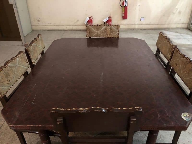 Dining table with Chairs 4