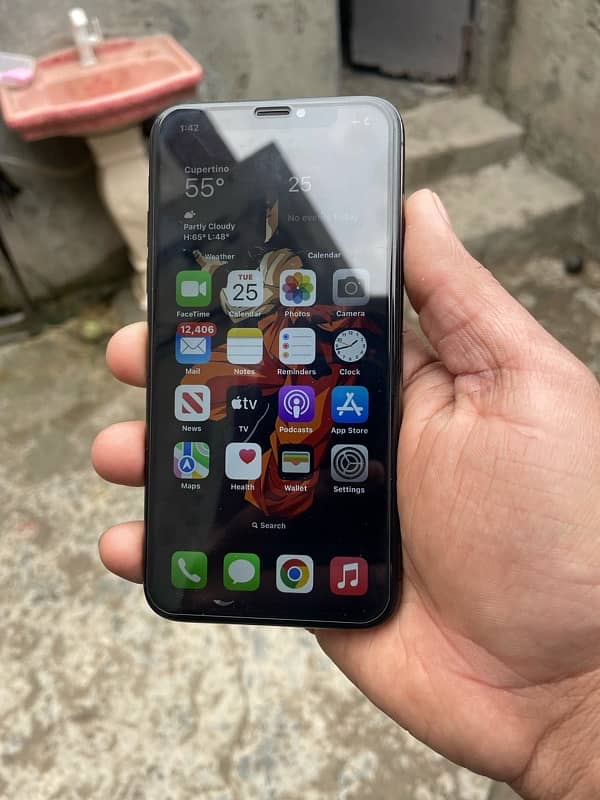 iPhoneXnonpta64gb factory unlocked but Zong sim work Exchange possible 4