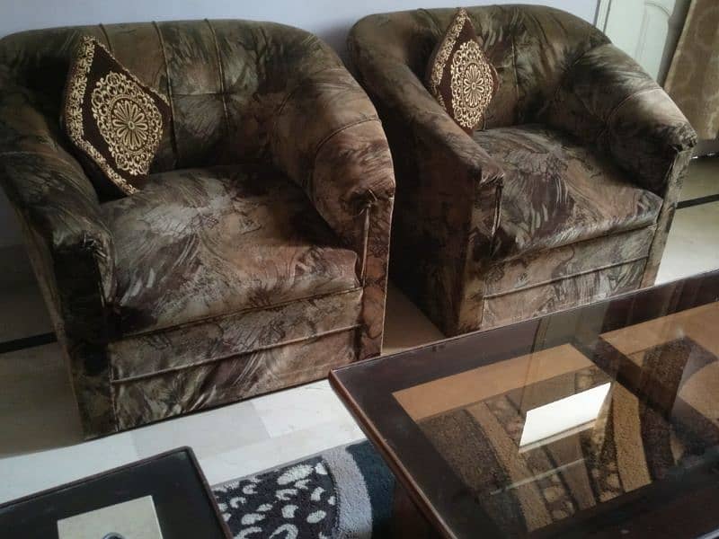 Sofa set 5 seater 6