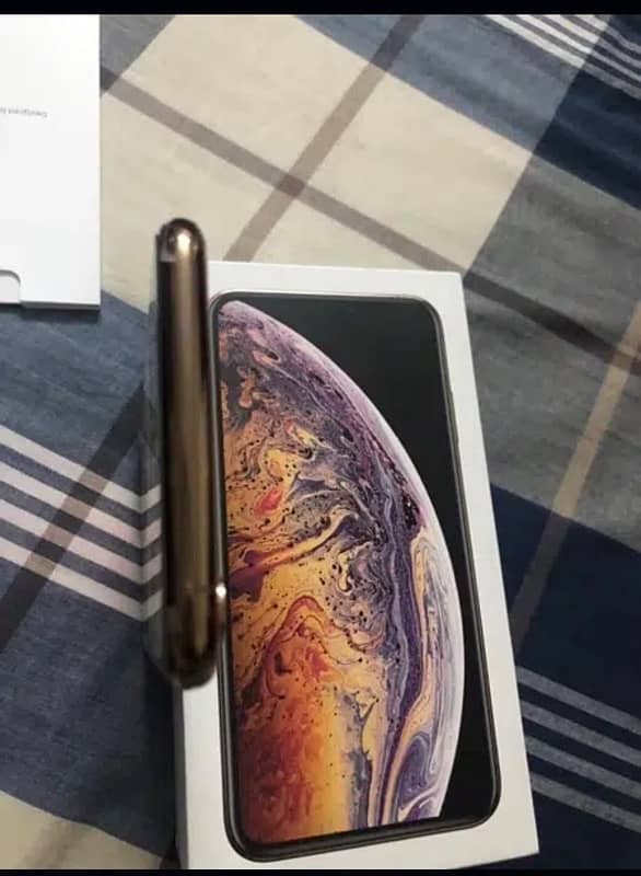 XS Max 256 GB, Dual Physical SIMS with box and all accessories. 10/10 3