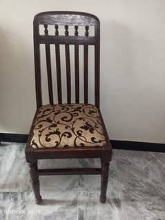 4 chair good condition look like new chair