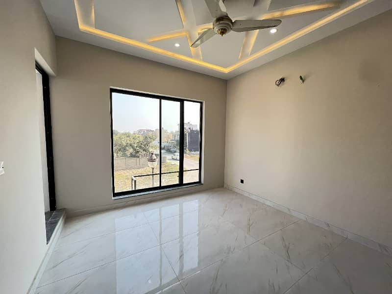 Brand New 8 Marla House Available For Sale In Lake City Sector M-1 2