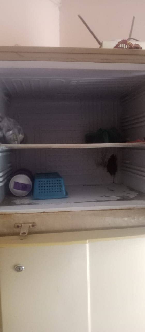 Refrigerator 1