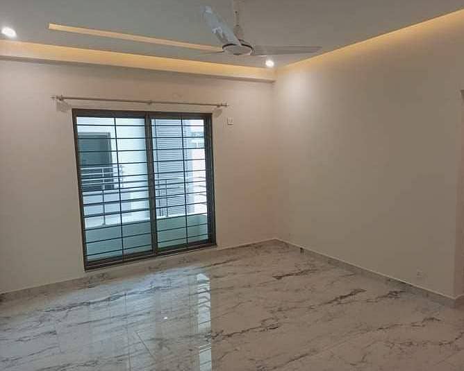 4 Bed Beautiful Apartment Available for rent in Askari 11 Lahore 3