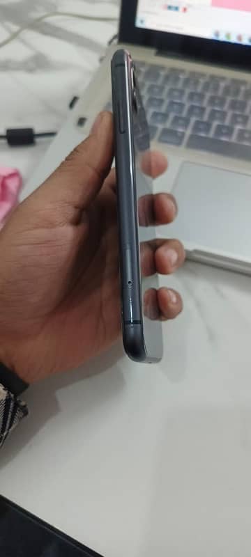 iPhone 11 128gb factory unlock 3