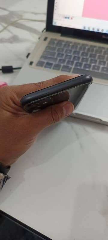 iPhone 11 128gb factory unlock 4