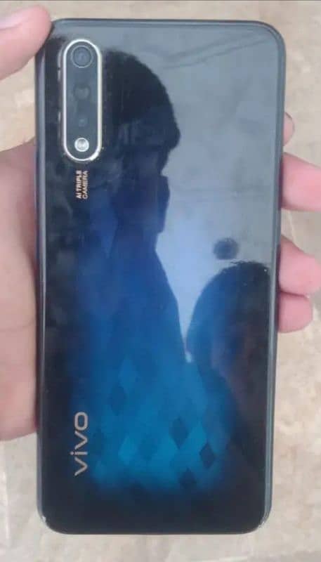 Vivo S1 6+128 GB seal set Daba Sath he only back cover Nche Se tota he 3