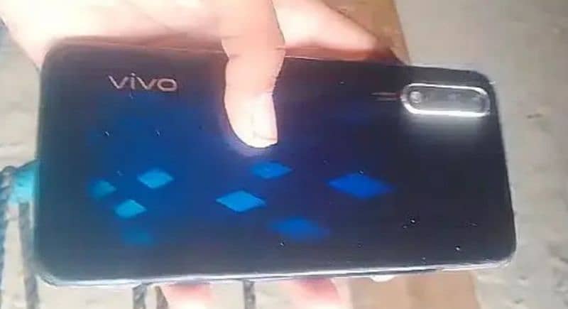 Vivo S1 6+128 GB seal set Daba Sath he only back cover Nche Se tota he 4