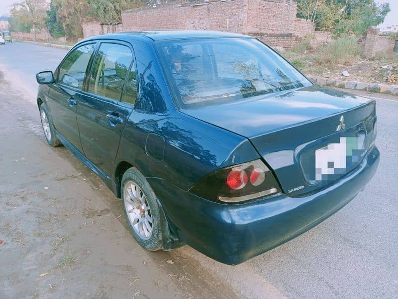 Mitsubishi Lancer 2005 3