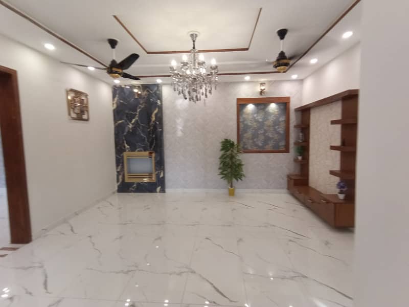 FOR SALE 10 MARLA VERY REASONABLE PRICE IN SECTOR E BAHRIA TOWN LAHORE 30