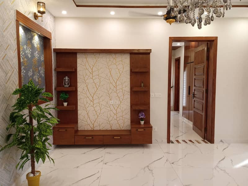 FOR SALE 10 MARLA VERY REASONABLE PRICE IN SECTOR E BAHRIA TOWN LAHORE 37