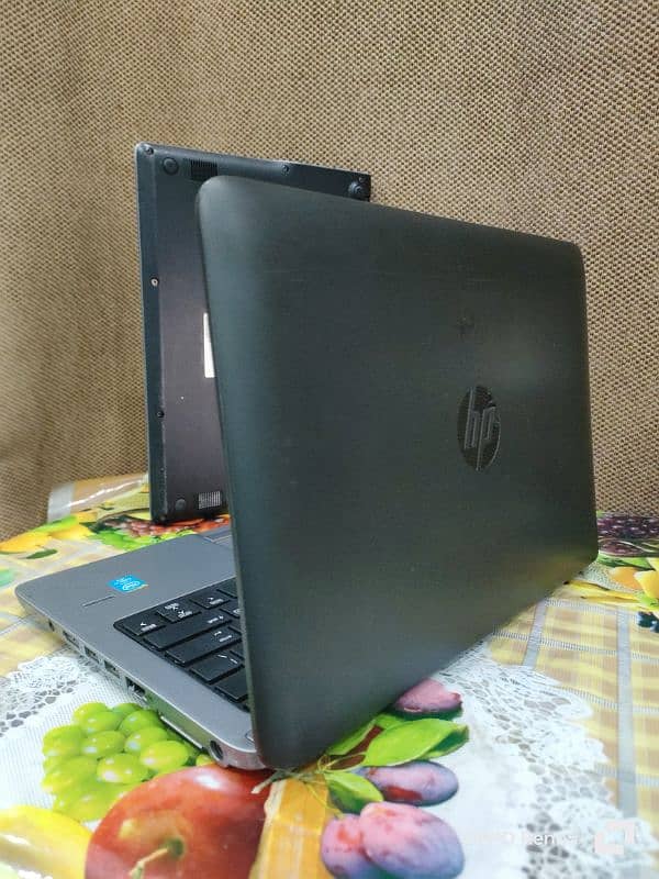 Wholesaler of laptops 4