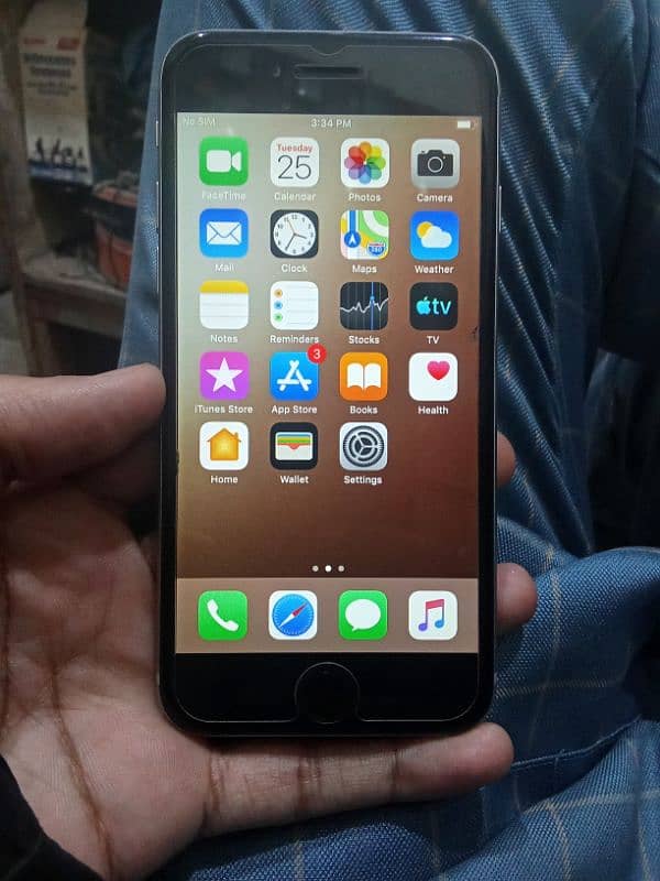 I phone 6 . . . 16gb non pta . . contact 03125692288 0