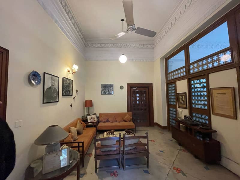 5 Kanal Huge Residential House For Sale in Lahore Cantt Shami Road. 0