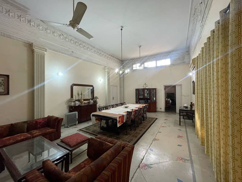 5 Kanal Huge Residential House For Sale in Lahore Cantt Shami Road. 1