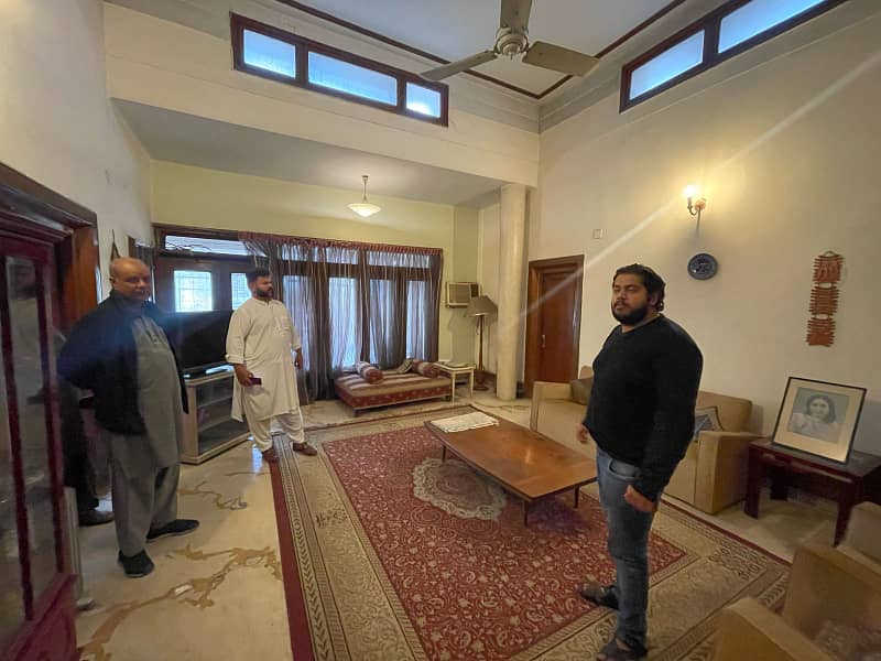 5 Kanal Huge Residential House For Sale in Lahore Cantt Shami Road. 5