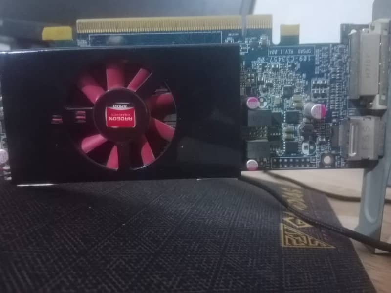 AMD Radeon HD7500 DDR5 1GB 128BIT 3