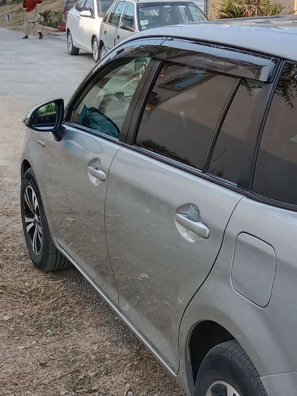 Toyota Corolla Fielder 2017 5