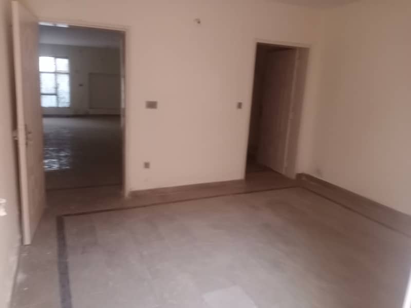 10 Marla lower portation independent marble floor near main road market park prime location 1