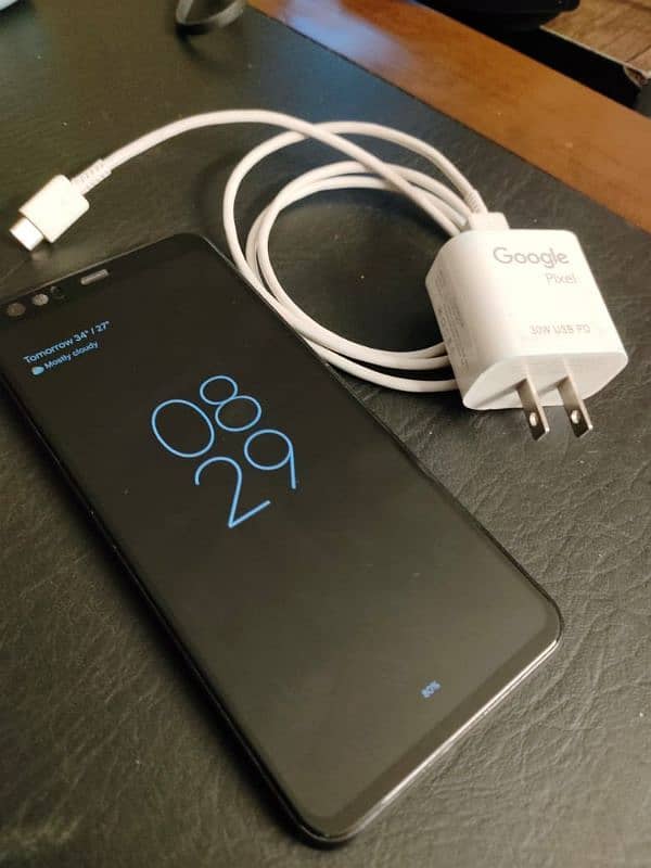 Google pixel 4xl white color with original charger 10/10 2