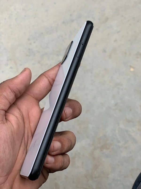 Google pixel 4xl white color with original charger 10/10 5