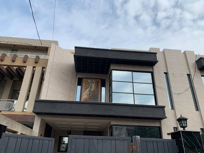 Johar town lhr 12 Marla newly house for sale 25