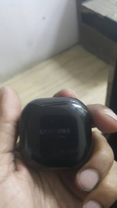 Samsung earbuds 1