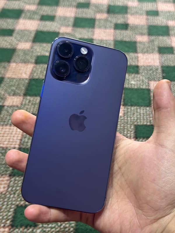 Iphone 14 pro max deep purple 1