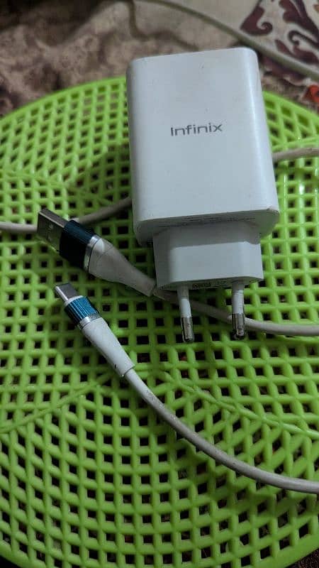 Infinix original adapter 33 watt 3