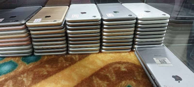 IPhone available on whole sale rates 2