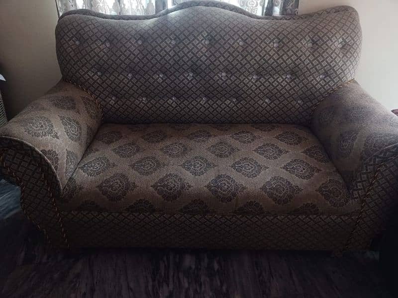 sofa set good condition 4