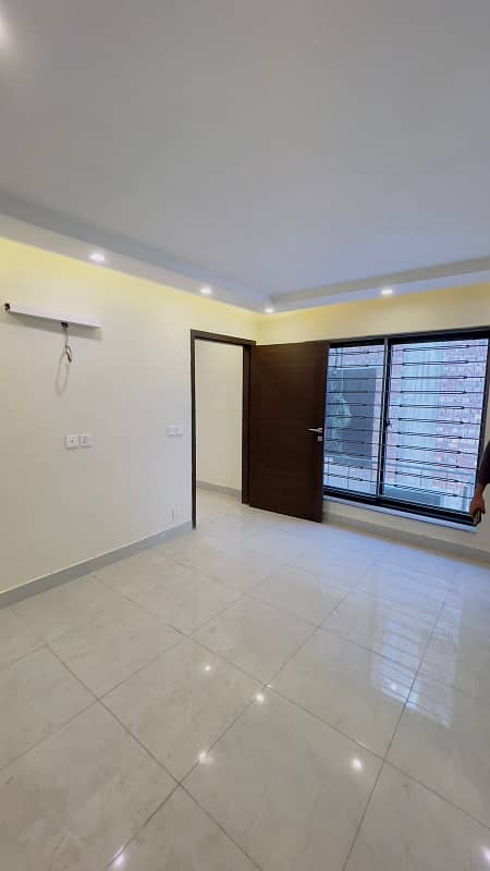 APARTMENT FOR SALE WITH LUXURY AMENITIES 10