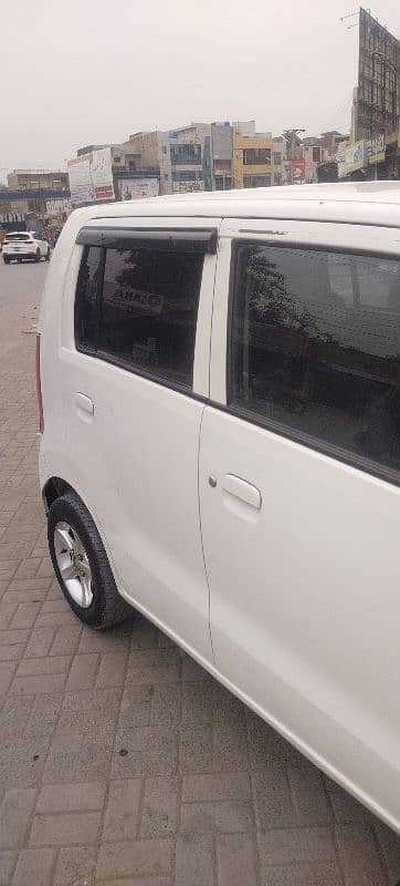 Suzuki Wagon R 2018 7