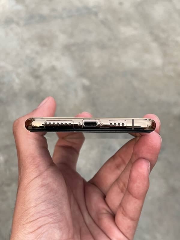 iphone XS Max 512 GB | Dual PTA Approved 4