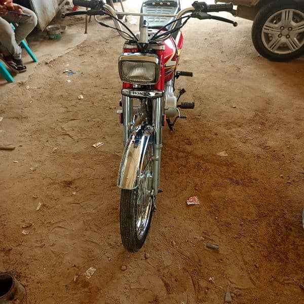 I'm selling my honda 125 model 2018 6