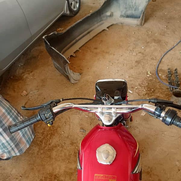 I'm selling my honda 125 model 2018 7