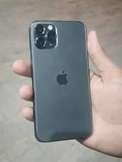 iphone 11 pro 10/10 hai water pack LLA MODEL