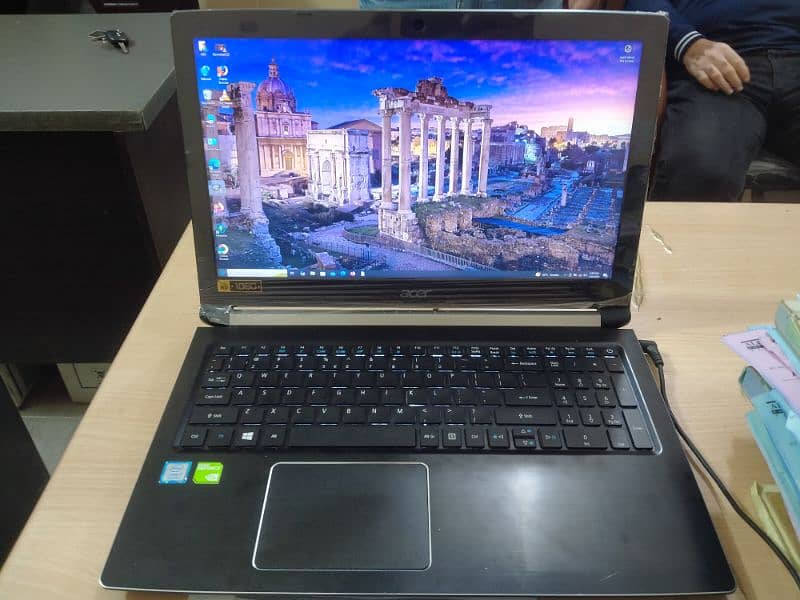 Acer Aspire 5 A517-51G (i7-8550U, MX 150, Full-HD) 8GB, M2 240GB 0