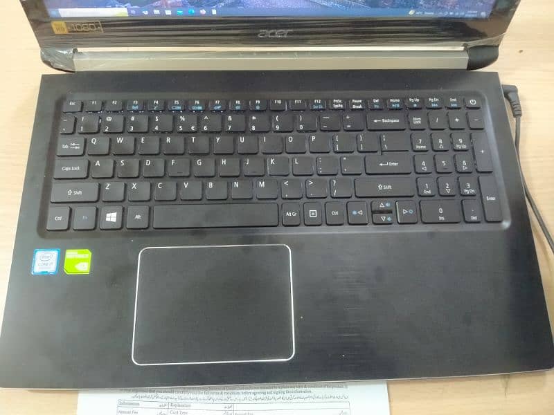 Acer Aspire 5 A517-51G (i7-8550U, MX 150, Full-HD) 8GB, M2 240GB 1